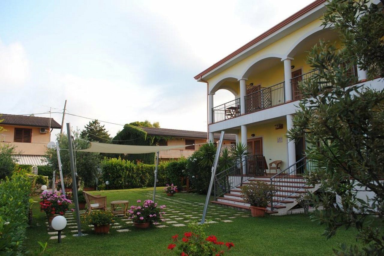 Larus Hotel Sangineto Εξωτερικό φωτογραφία